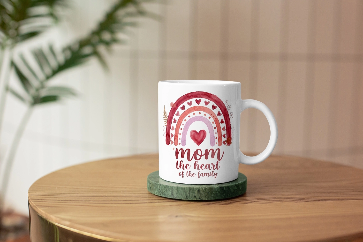’’Mom The Heart of The Family’’ Yazılı Suluboya Gökkuşağı Temalı Tasarım Kupa