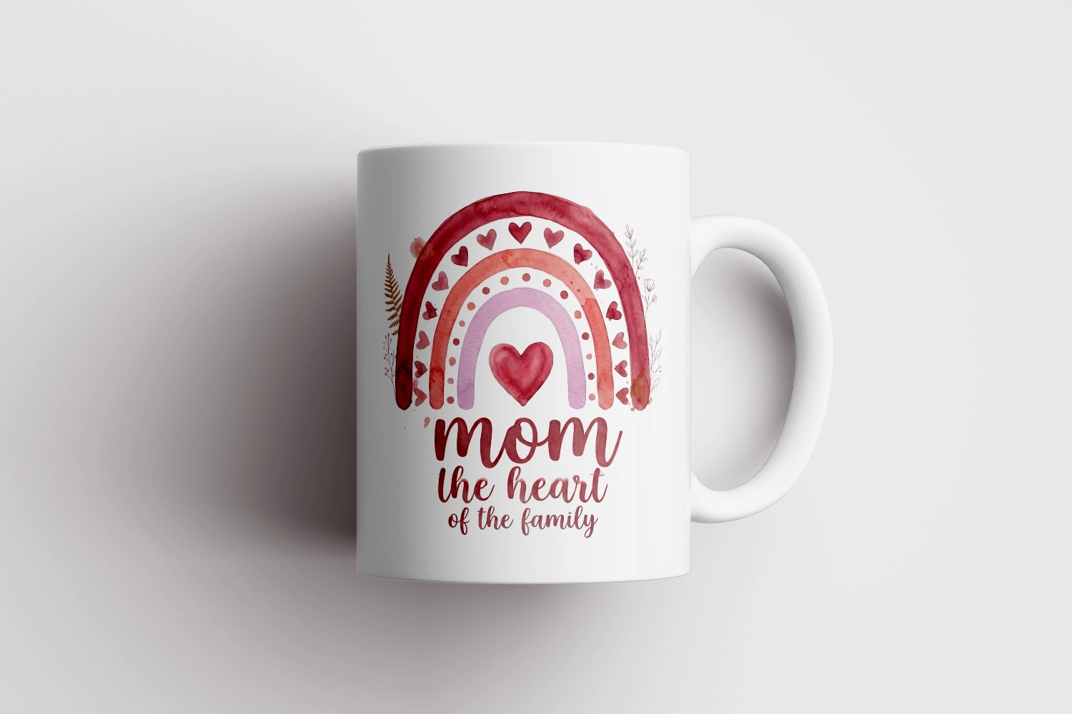 ’’Mom The Heart of The Family’’ Yazılı Suluboya Gökkuşağı Temalı Tasarım Kupa