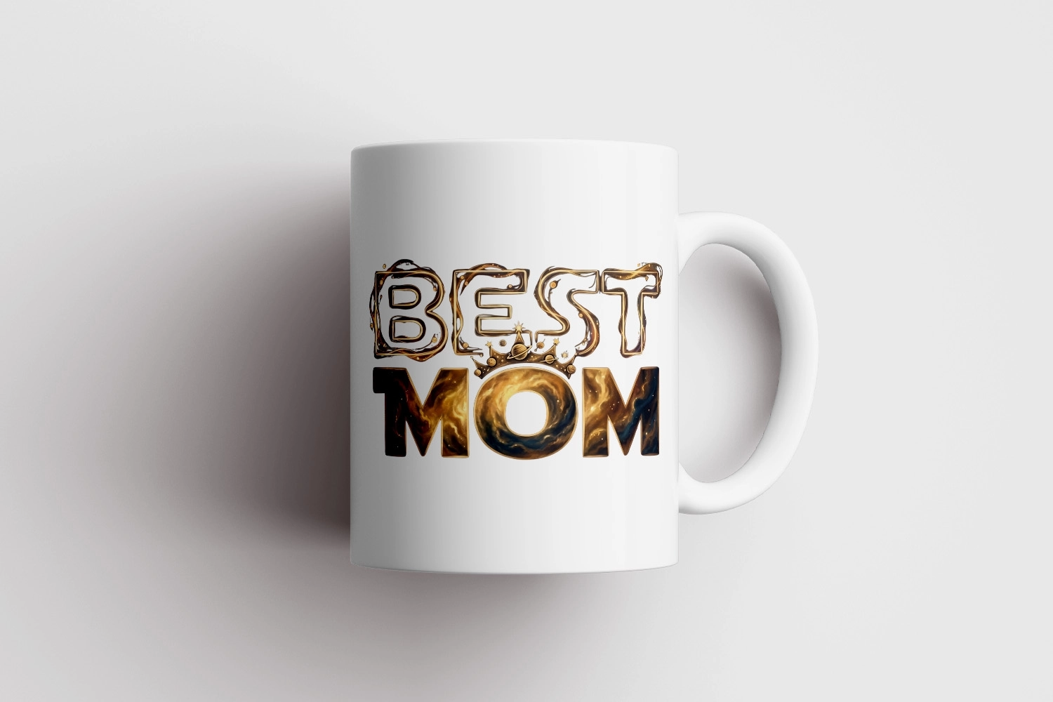 ’’Best Mom’’ Altın Yansımalı 3D Tipografik Tasarım Kupa
